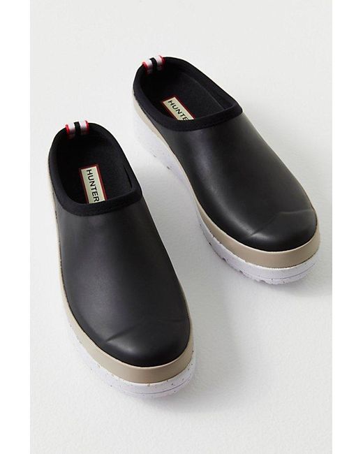 Hunter Black Speckle Sole Play Clogs