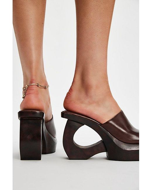 Jeffrey Campbell Brown Sorrento Sculpture Clogs