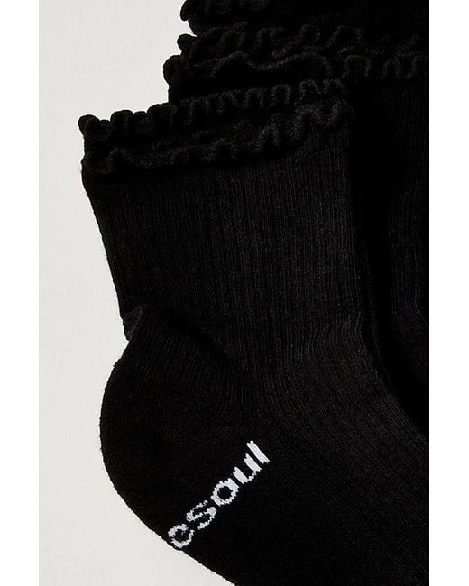 DOUBLESOUL Black Ruffle Quarter Socks