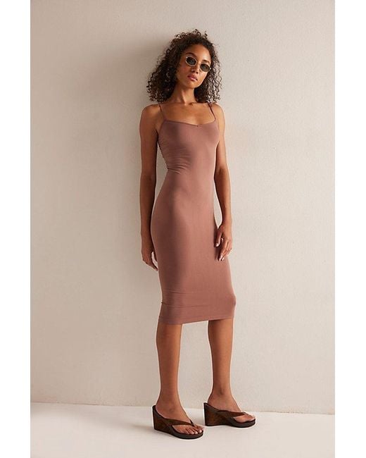 white midi bodycon tank dress Beige & Slit GUAVA JELLY Available in striking black Width:B (Narrow) 10 Times Katrina Kaif