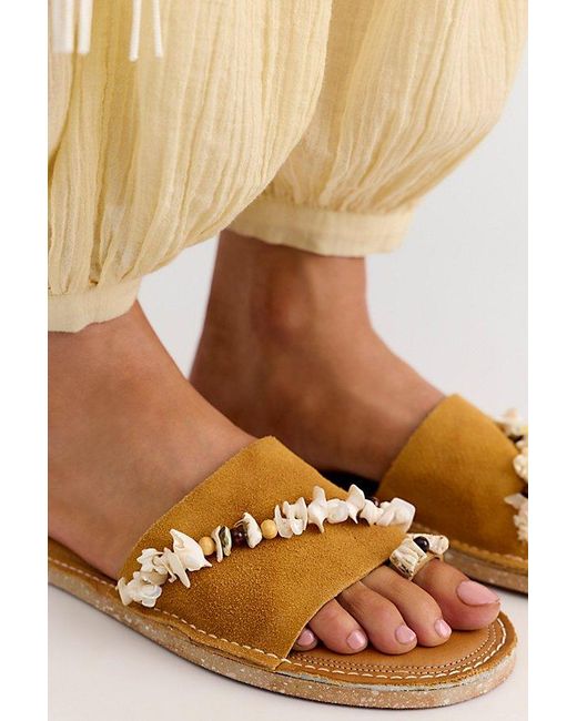 free-est Orange Treasures Toe Ring Sandals