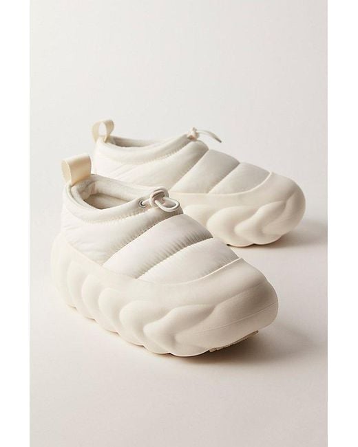 CROCSTM Natural Overpuff Shorty Slip-Ons