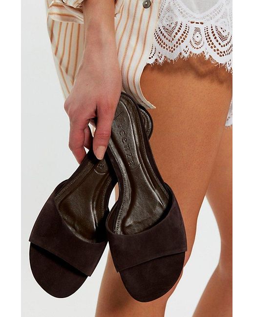Vicenza Black Summer Staple Sandals
