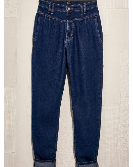 pleated lee jeans