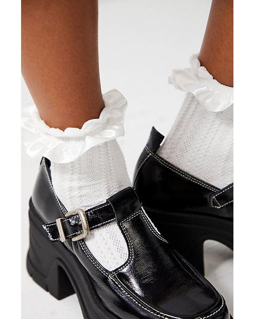 Casa Clara Black Mia Ruffle Socks