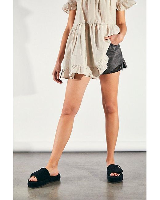hunter slide sandals