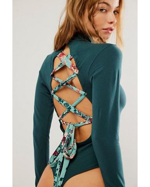 (取寄) フリーピープル レディース ストラップ イン ザ バック ボディスーツ Free People women Straps In The Back Bodysuit Black Free People Straps In Back Bodysuit - Women's Bodysuits in