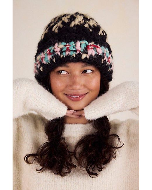 French Knot Black Chunky Woven Fisherman Hat By