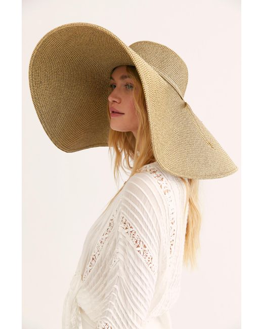 packable wide brim hat