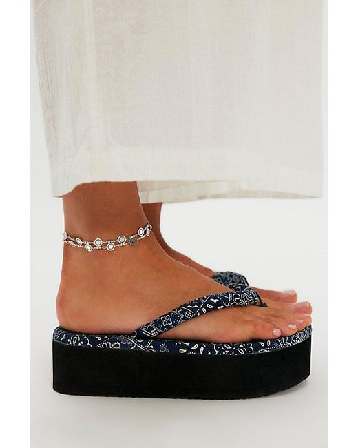 BC Footwear by Seychelles Black Lizzie Platform Flip Flops By