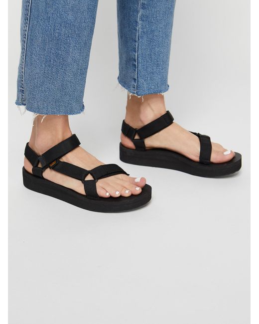 black midform tevas