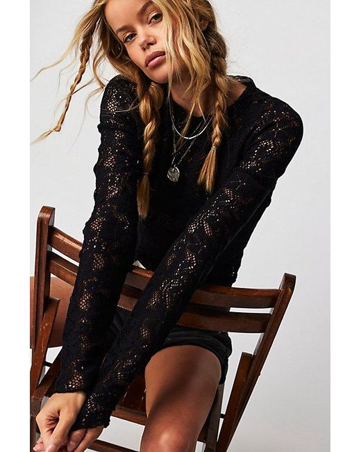 Free People In The Meadow Tee At In Black, Size: Xs