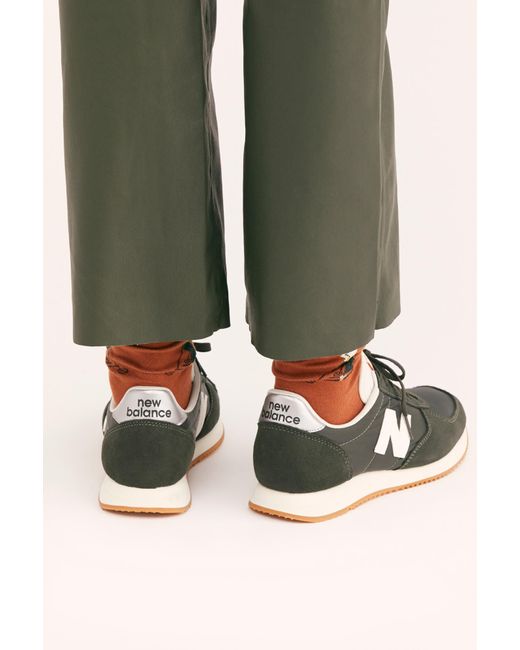 new balance free people