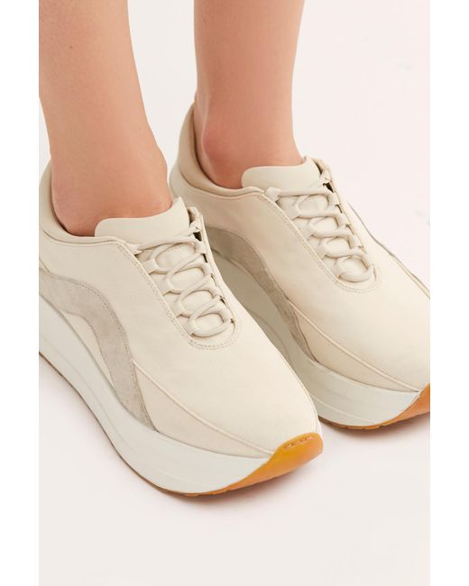 casey platform sneaker