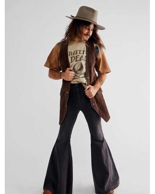 Flare Jeans in Washed Black 