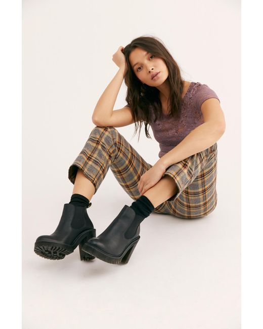 dr martens hurston