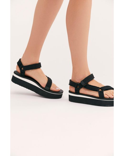 flatform universal mesh print teva