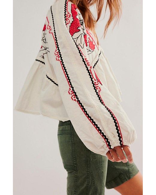 Free People Green Bonnie Embroidered Top At In White, Size: Medium