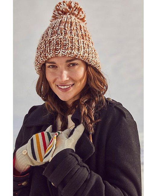 Pendleton White Glacier Stripe Gloves At Free People In Ivory, Size: L-xl/g-tg