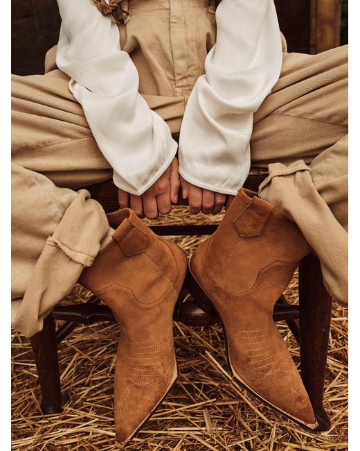 Ankle Boots in Honey (Brown 
