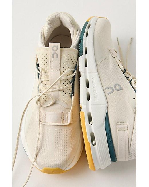 On Shoes Natural Cloudnova 2 Sneakers
