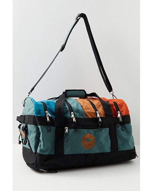 Tobiq Black Travel Duffle