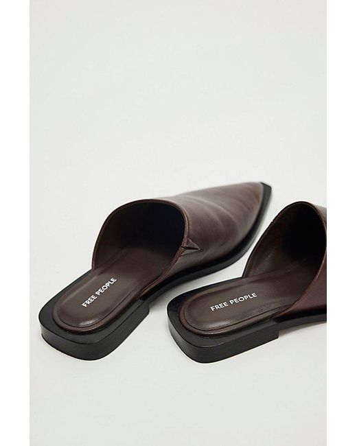 Free People Women's Blue Pointed-Toe Leather Slip-On Mules