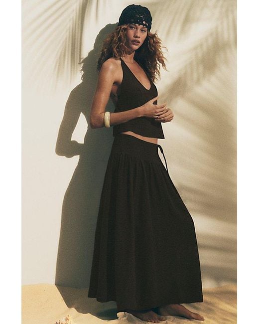 free-est Red Sandshell Linen Skirt Set By