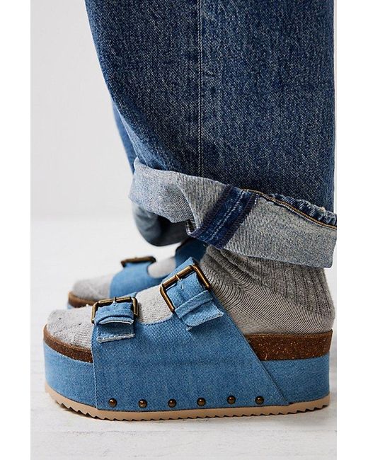 INTENTIONALLY ______ Blue Rule Breaker Flatform Sandals