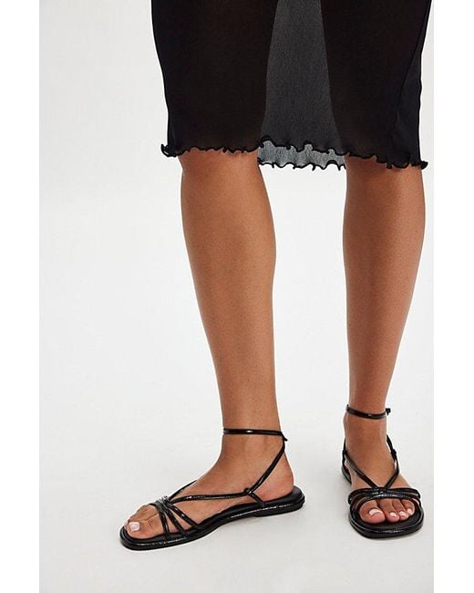 Circus by Sam Edelman Black Olana Strappy Sandals By