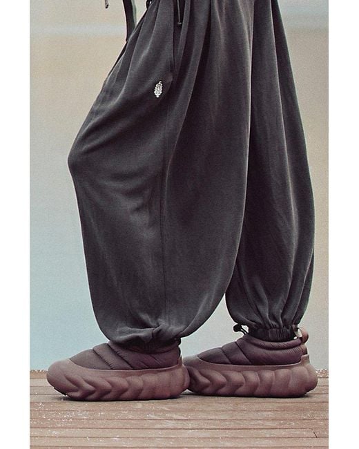 CROCSTM Gray Overpuff Shorty Slip-Ons