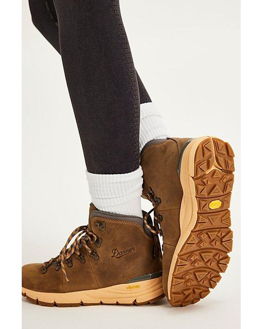 Danner Black Mountain 600 Leaf Hiking Boots