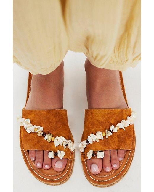 free-est Orange Treasures Toe Ring Sandals