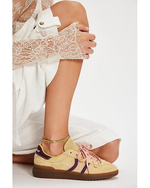 Coolway Yellow Kiro Sneakers