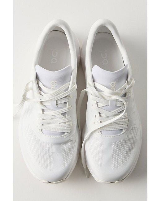 On Shoes Gray Cloudze Sneakers