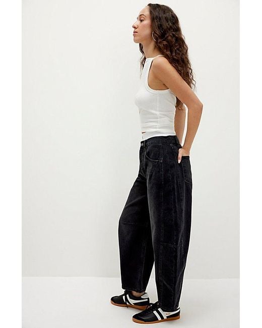 Free People Crvy Venus Barrel Jeans in Black | Lyst