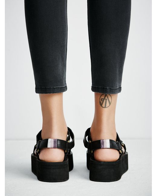 flatform universal leather