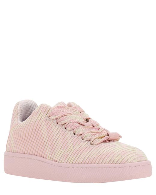 Sneakers di Burberry in Pink