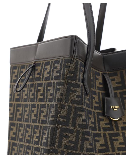 Shopping bag origami di Fendi in Black