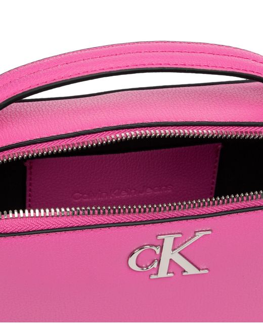Borsa a tracolla di Calvin Klein in Pink