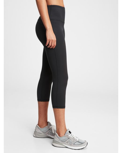 Gap Gfast High Rise Blackout Capri 