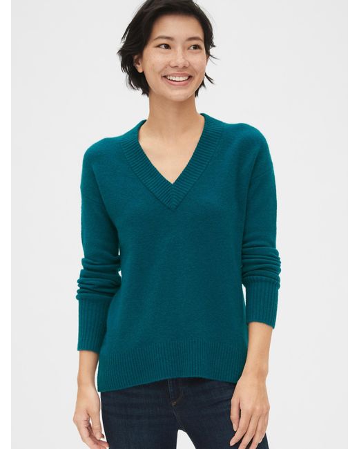 blue gap sweater