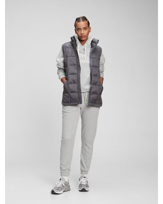gap black puffer vest