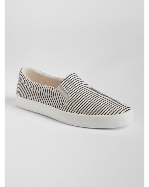 gap slip ons