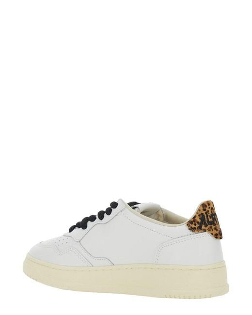 Sneaker 'Medalist' Low Top Con Logo Impresso Sulla Linguetta E S di Autry in White