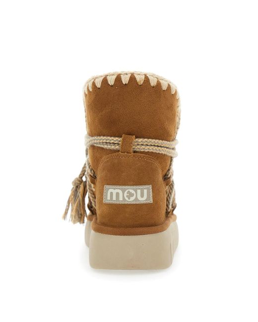 Stivaletti Con Chiusura Con Lacci E Dettaglio Nappina di Mou in Brown