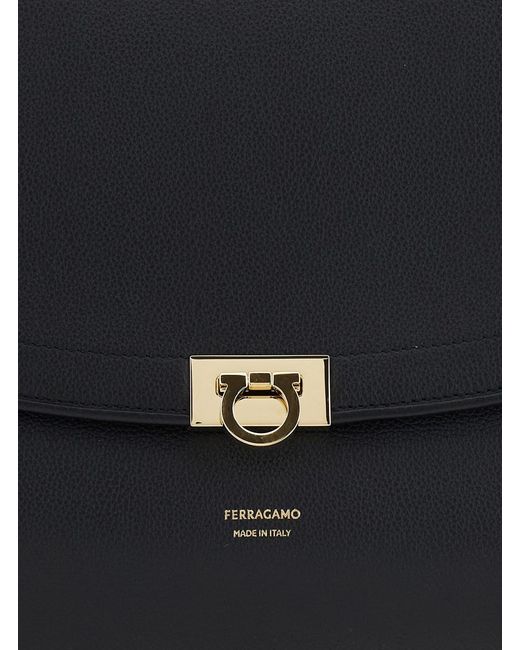 Borsa A Spalla Con Tracolla Regolabile E Chiusura Con Fibbia di Ferragamo in Black
