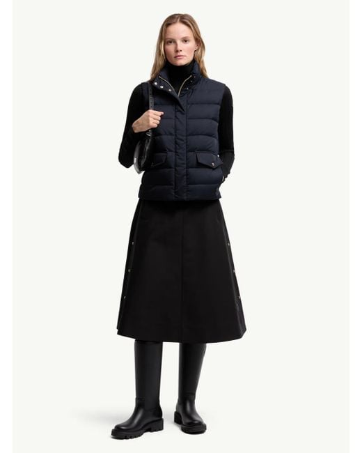 Gilet 'Besset' A Collo Alto Con Due Tasche Con Patta E Bottone di Moncler in Blue