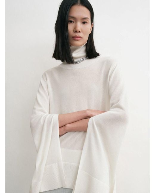 Maglione A Collo Alto Con Maniche Con Spacchi Laterali di Totême  in White