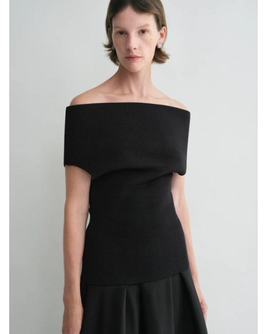 Totême  Black Off-Shoulder Double-Knit Top